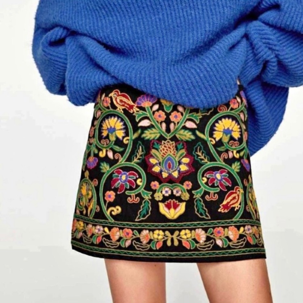 Zara embroidered skirt